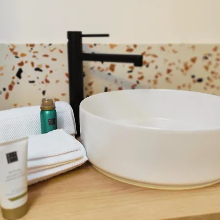 300m Gare Le Refuge Agenais Ажен