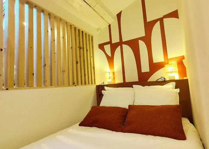 Апартаменты 300m Gare Le Refuge Agenais Ажен